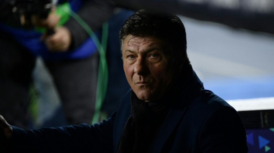 Napoli &eacute; atropelado em casa pelo Frosinone (4-0) e est&aacute; fora da Copa da It&aacute;lia