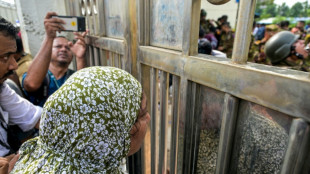 Ao menos 19 mortos após queda de avião militar em escola de Bangladesh
