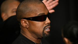 Conta de Kanye West no X &eacute; desativada ap&oacute;s enxurrada de mensagens de &oacute;dio