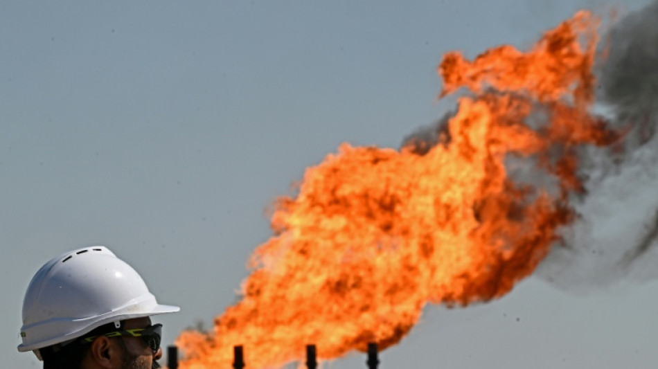 Oil strikes 4-year peak, stocks rise