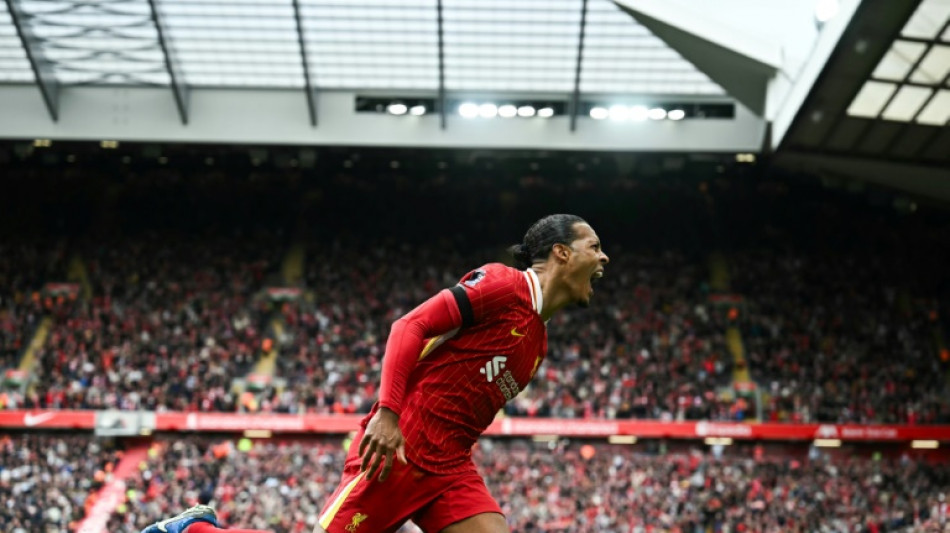 Após renovar com Salah, Liverpool garante permanência de Van Dijk até 2027