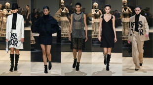 Oda a los a&ntilde;os 60 en el desfile Dior, transparencias en el de Saint Laurent