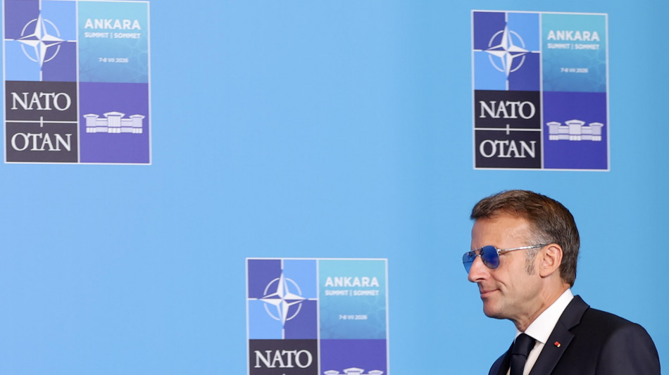 Macron evoca future esercitazioni congiunte dei 'Volenterosi per Kiev'