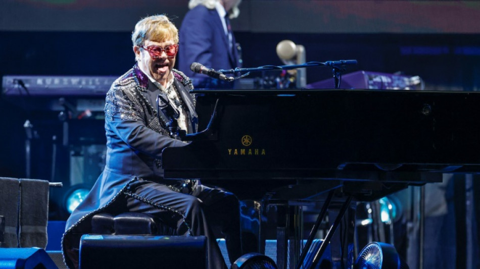 Elton John tritt im Wei&szlig;en Haus auf