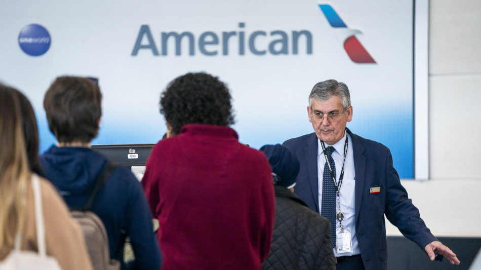 Sistema compagnia aera va in tilt, 101enne scambiata per beb&egrave;