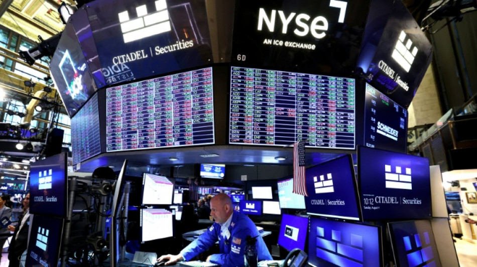 Wall Street recule, refroidie par les robustes chiffres de l'emploi am&eacute;ricain
