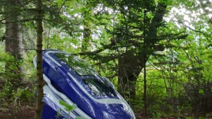 Uso de 'c&aacute;psula' de suic&iacute;dio na Su&iacute;&ccedil;a leva &agrave; pris&atilde;o de v&aacute;rias pessoas