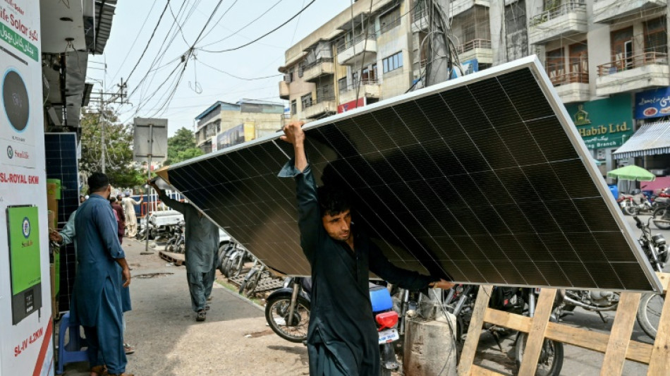 Au Pakistan, le gouvernement pris de court par la ru&eacute;e vers l'&eacute;nergie solaire