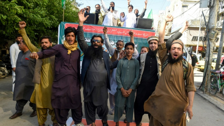 Nach Angriff in Kaschmir: Indien und Pakistan überziehen sich mit Strafmaßnahmen