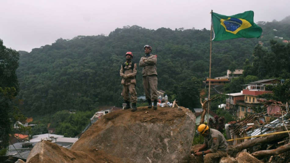 Suben a 152 los muertos tras alud en el estado de R&iacute;o de Janeiro