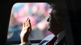 Trump, en route pour le Japon, r&eacute;solument optimiste sur un accord avec la Chine