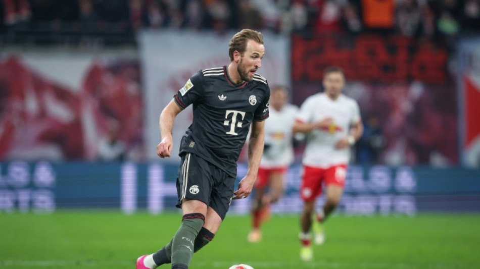 Bayern confirm talks to extend Kane's contract