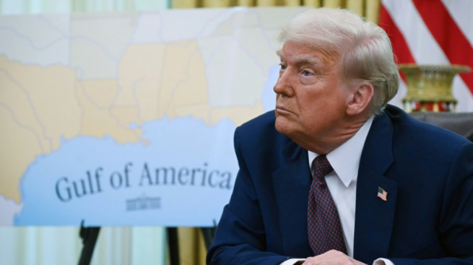 Trump veta ag&ecirc;ncia AP do Sal&atilde;o Oval e do avi&atilde;o presidencial por tempo indeterminado