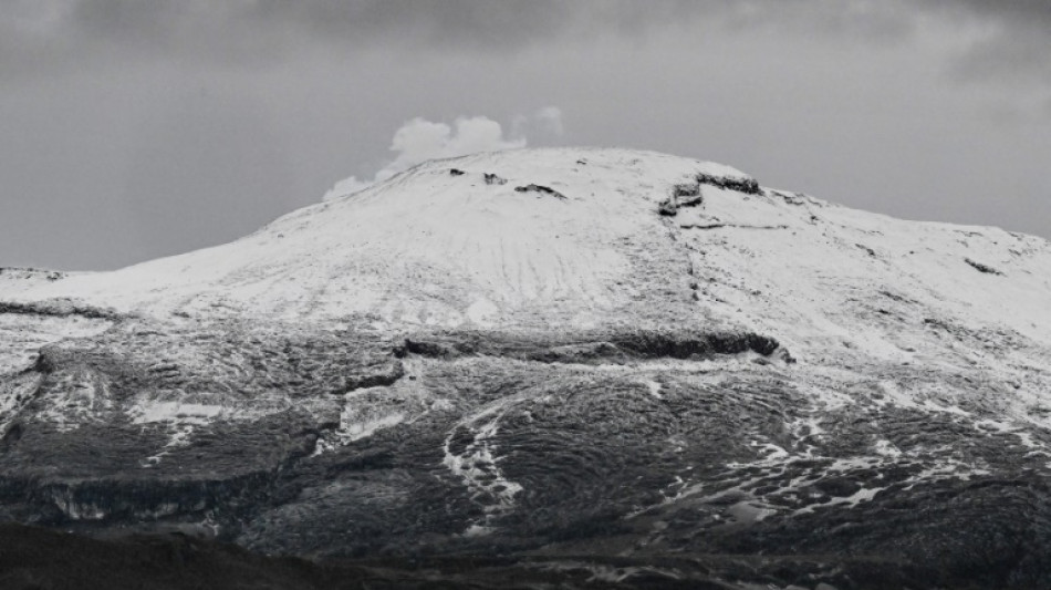 Colombia urges evacuation near volcano