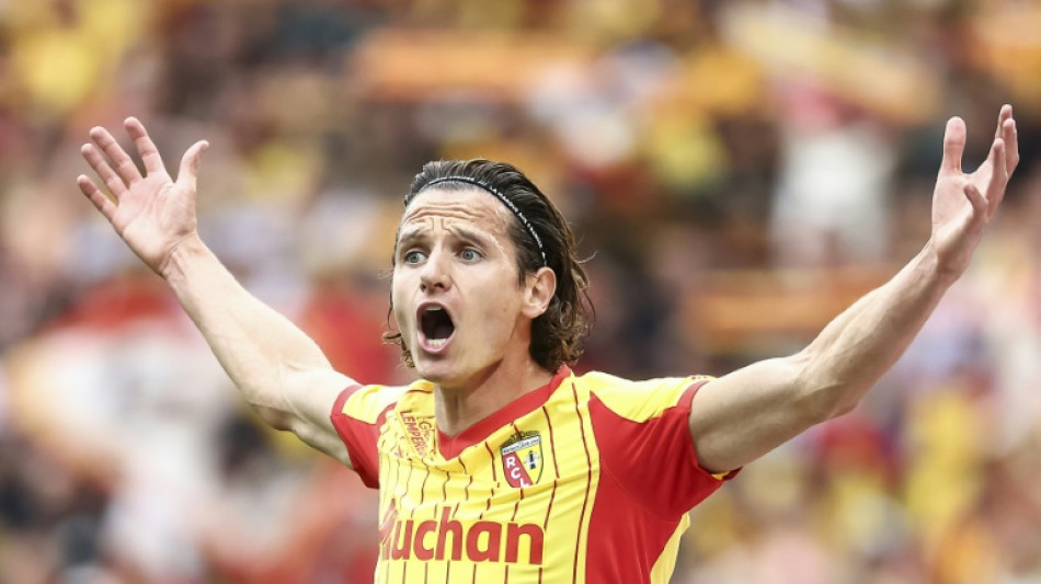 Ligue 1: Lyon l'emporte &agrave; Lens et g&acirc;che les d&eacute;buts de Thauvin