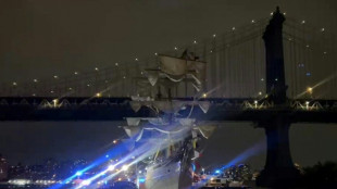 Zwei Tote: Mexikanisches Segelschulschiff rammt Brooklyn Bridge in New York