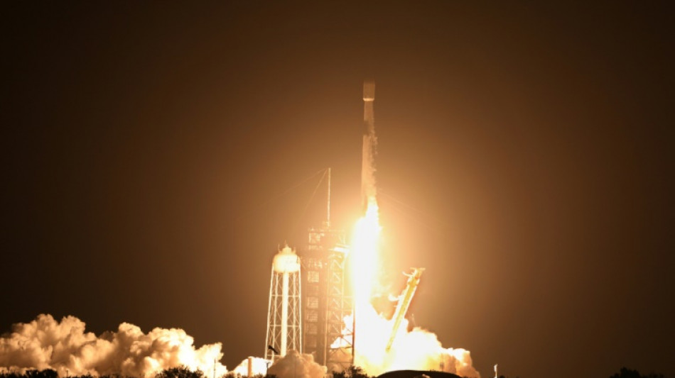 Despega un cohete con m&oacute;dulos de alunizaje de EEUU y Jap&oacute;n