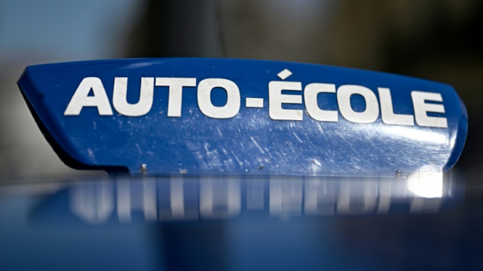 Les auto-&eacute;coles se mobilisent pour r&eacute;clamer plus de places au permis de conduire