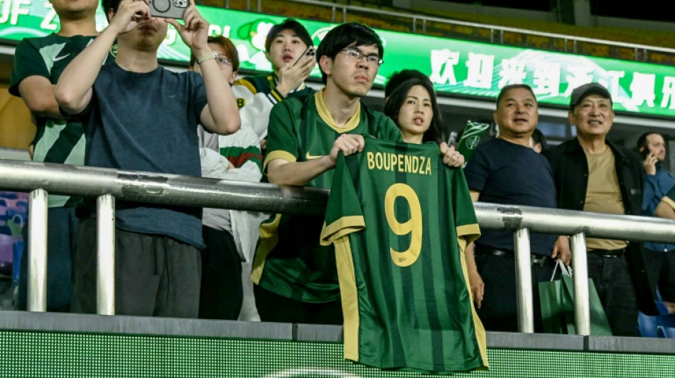 Morre Aaron Boupendza, jogador da seleção do Gabão, aos 28 anos