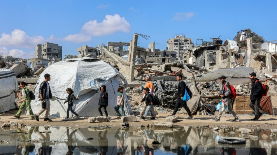 Israël exclut l'entrée d'aide dans Gaza devenue "fosse commune" selon MSF