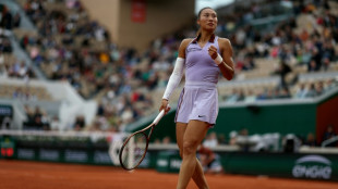 Zheng feeling the love in Paris but wary of 'hungry' Mboko