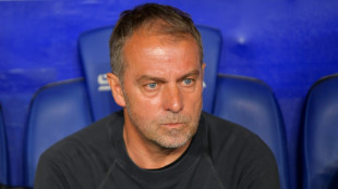 Flick: 'N&atilde;o &eacute; a Liga de Lamine ou de Flick. &Eacute; a Liga do Barcelona'