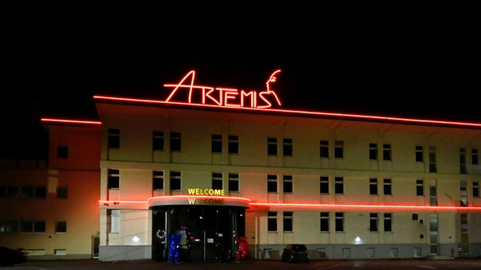 Verwaltungsgericht: Berliner Gro&szlig;bordell darf Lagerhalle umbauen und nutzen