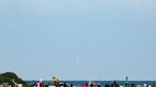 SpaceX lança megafoguete Starship após explosões em testes anteriores