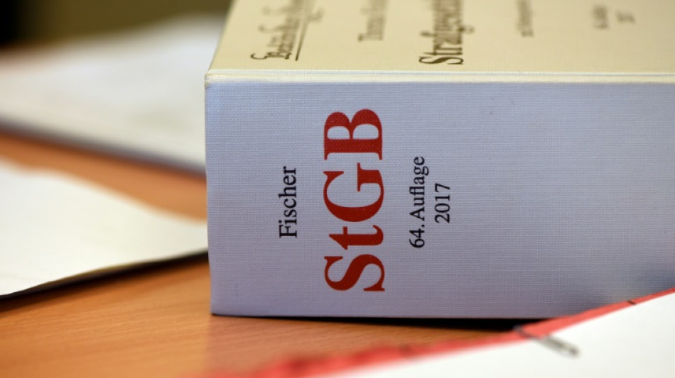 T&ouml;dliche Stiche w&auml;hrend Autofahrt auf R&uuml;ckbank: Acht Jahre Haft in Dortmund