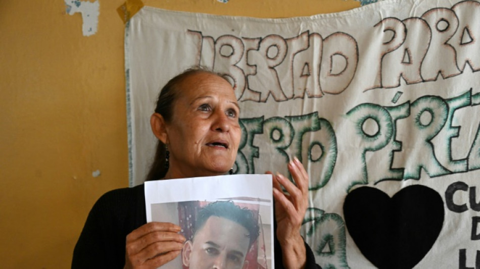 Cuba anuncia que excarcel&oacute; a 553 presos, a&uacute;n hay manifestantes tras las rejas 