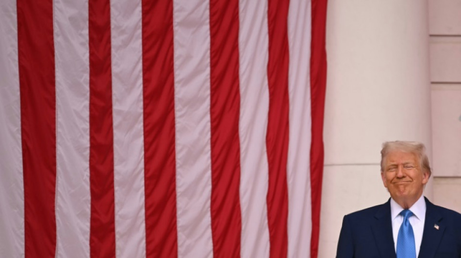 Stocks climb awaiting next moves in Trump trade war