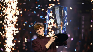 Jannik Sinner vence Carlos Alcaraz e é bicampeão do ATP Finals