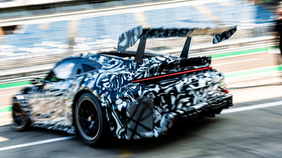 Crollo profitti di Porsche: -67% nel primo semestre