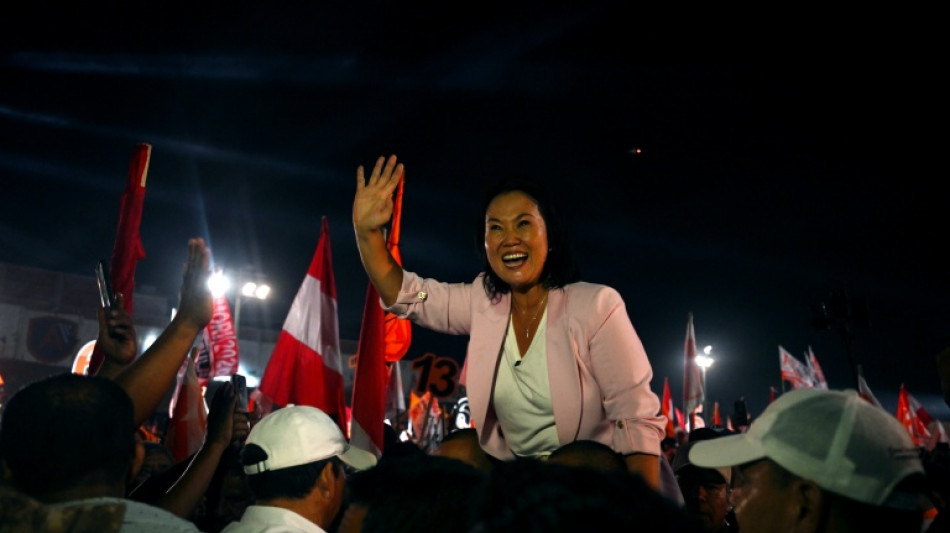 P&eacute;rou: les favoris ach&egrave;vent leur campagne avec un discours s&eacute;curitaire dur