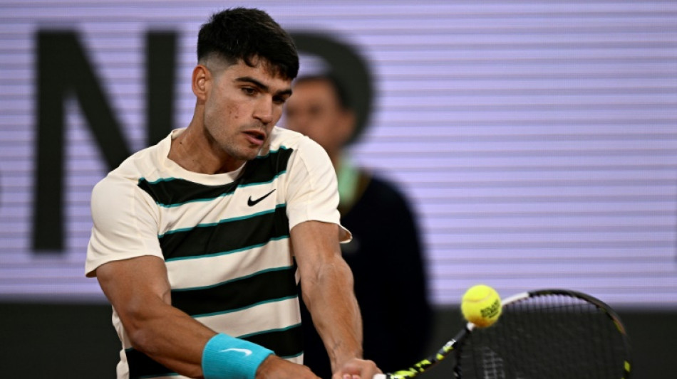 Alcaraz perde set, mas avan&ccedil;a &agrave; 3&ordf; rodada em Roland Garros