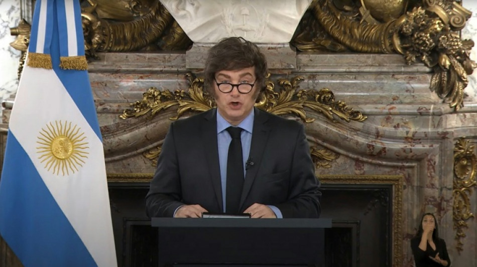 Milei diz que "pior j&aacute; passou" e anuncia aumentos nas aposentadorias, sa&uacute;de e educa&ccedil;&atilde;o