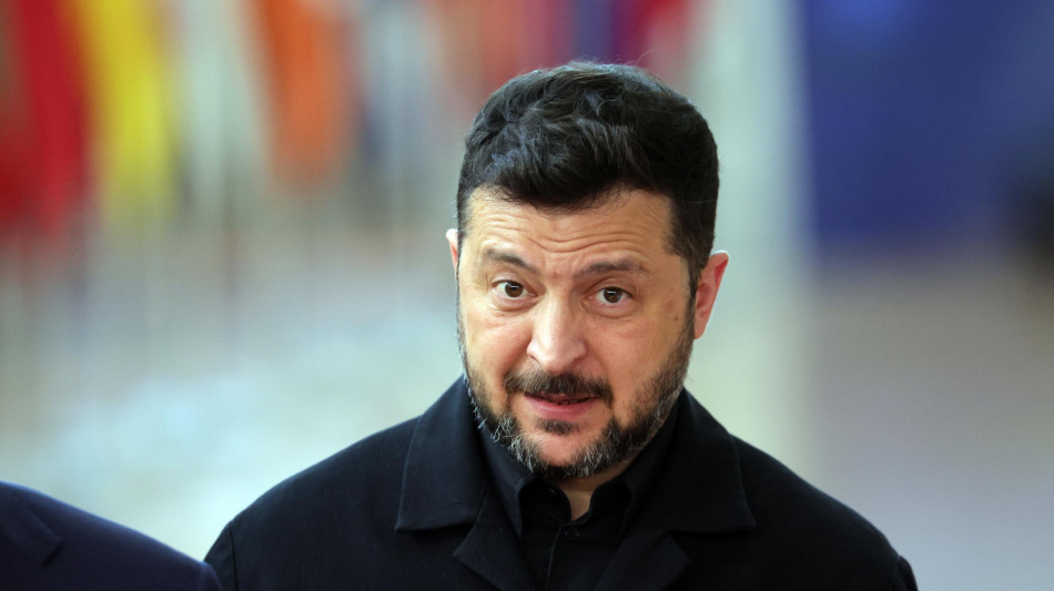 Zelensky, dopo l'attacco ho chiesto agli Usa la licenza per produrre i Patriot